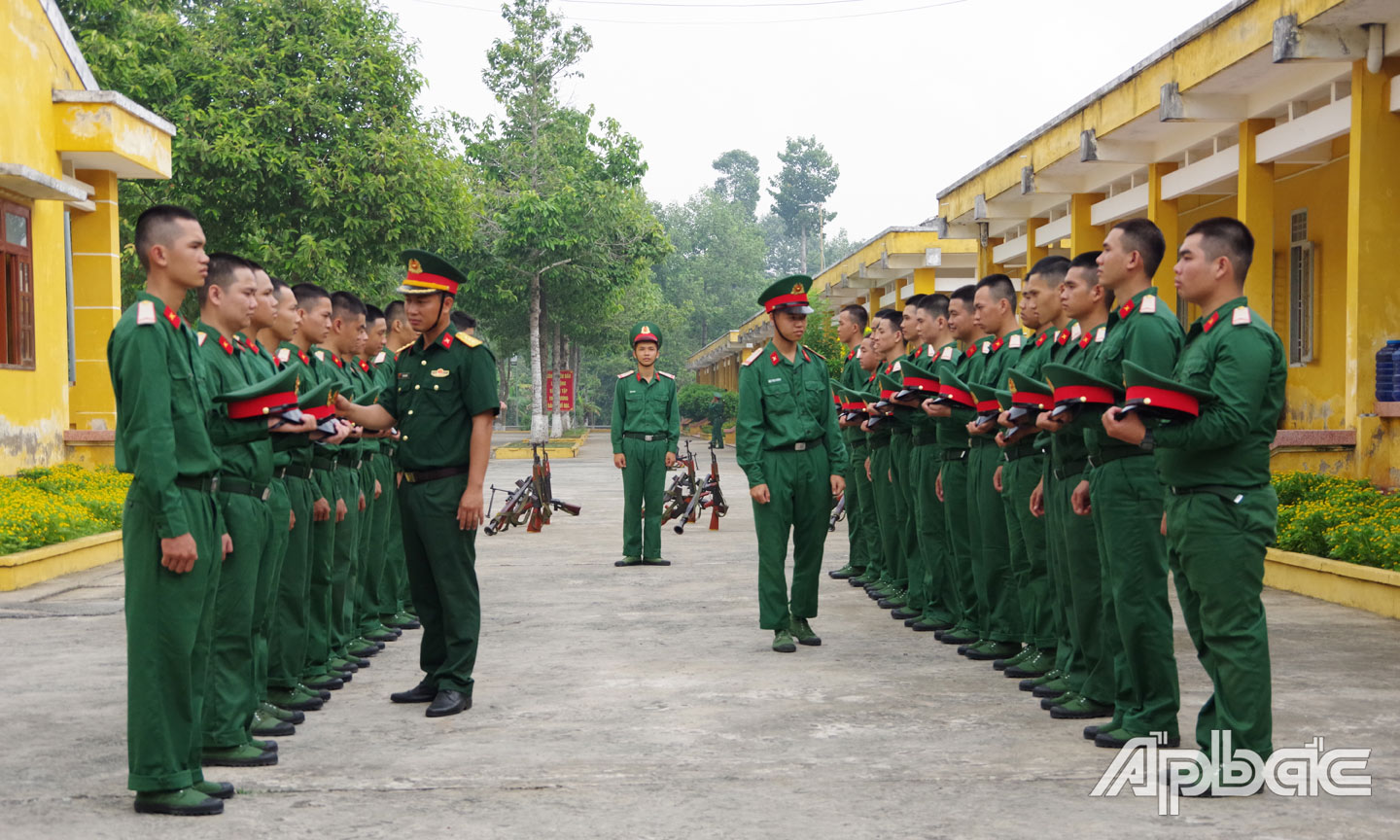 Giờ huấn luyện ngoại khóa tại đơn vị.