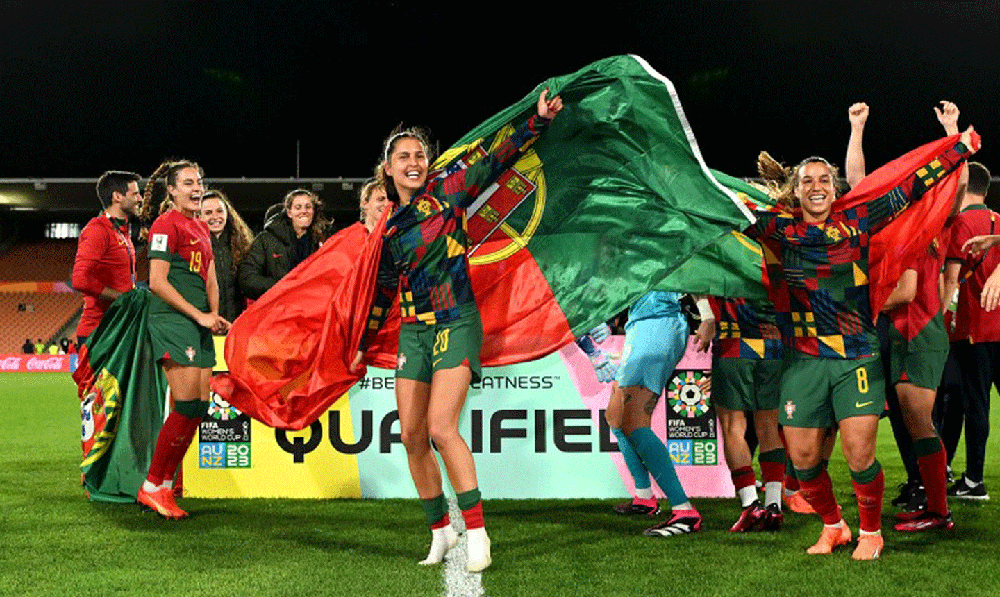 Đội tuyển nữ Bồ Đào Nha ăn mừng khi lần đầu tiên giành quyền tham dự World Cup nữ, ngày 22/2. (Ảnh: FIFA)