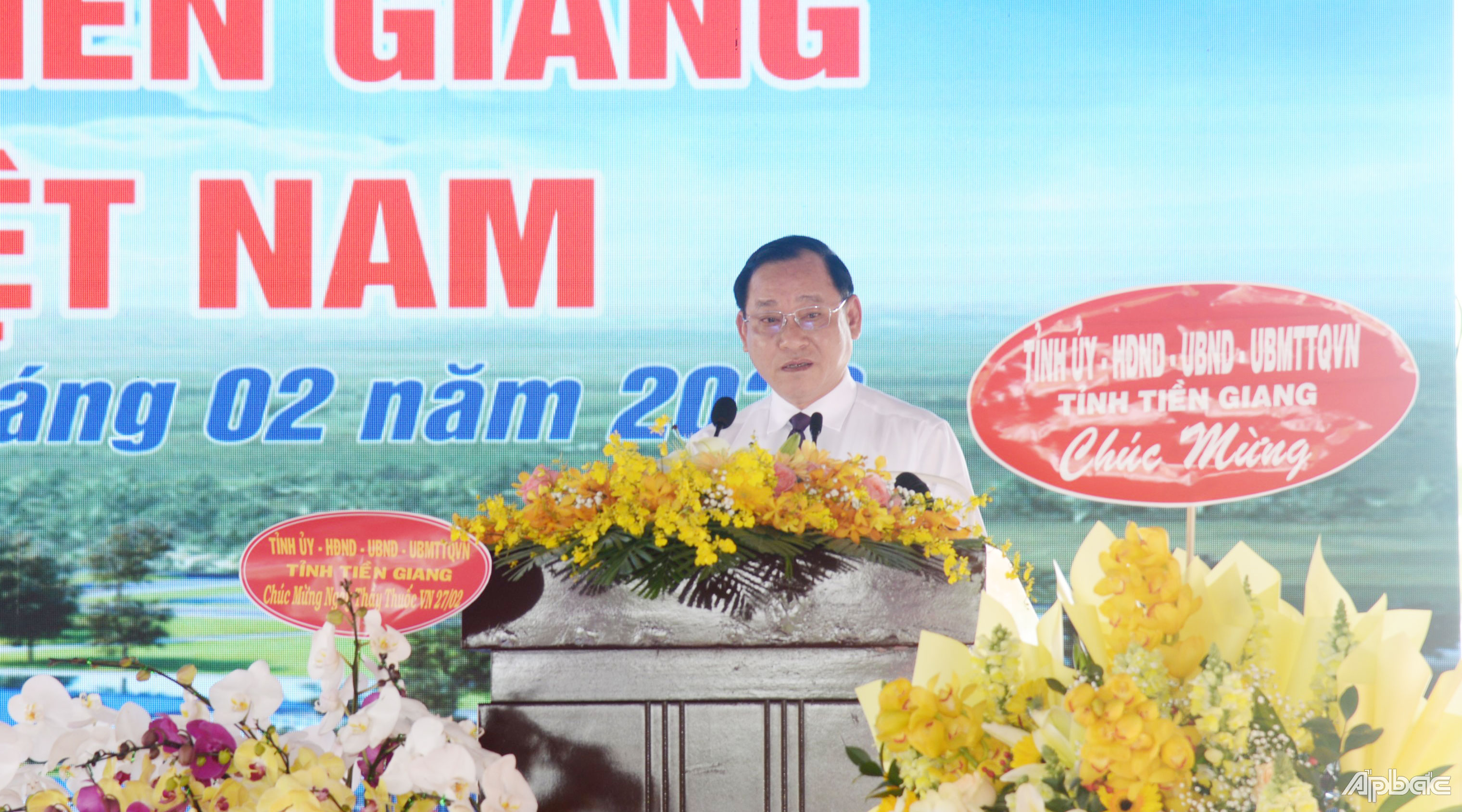 Chủ tịch UBND tỉnh Tiền Giang Nguyễn Văn Vĩnh phát biểu chúc mừng kỷ niệm 68 năm Ngày Thầy thuốc Việt Nam và khánh thành Bệnh viện.
