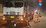 Xe tải va chạm xe máy làm 2 người thương vong