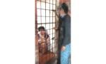 Mẹ gần 90 tuổi nuôi con mắc bệnh tâm thần