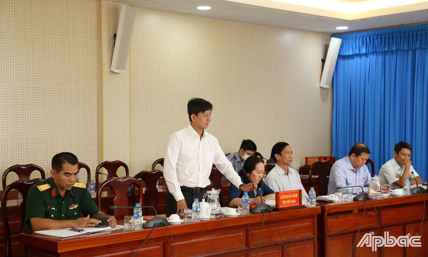 Lãnh đạo Sở GTVT trả lời.