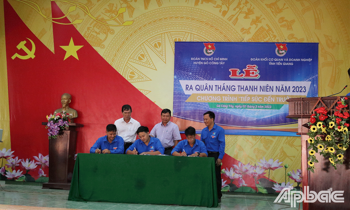 3 cụm gồm Xã đoàn Thành Công, Xã đoàn Thạnh Nhựt, Xã đoàn Long Vĩnh ký kết giao ước thi đua cụm năm 2023.