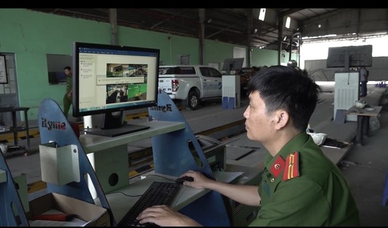 Công an khám xét ở TTĐK 50-13D.