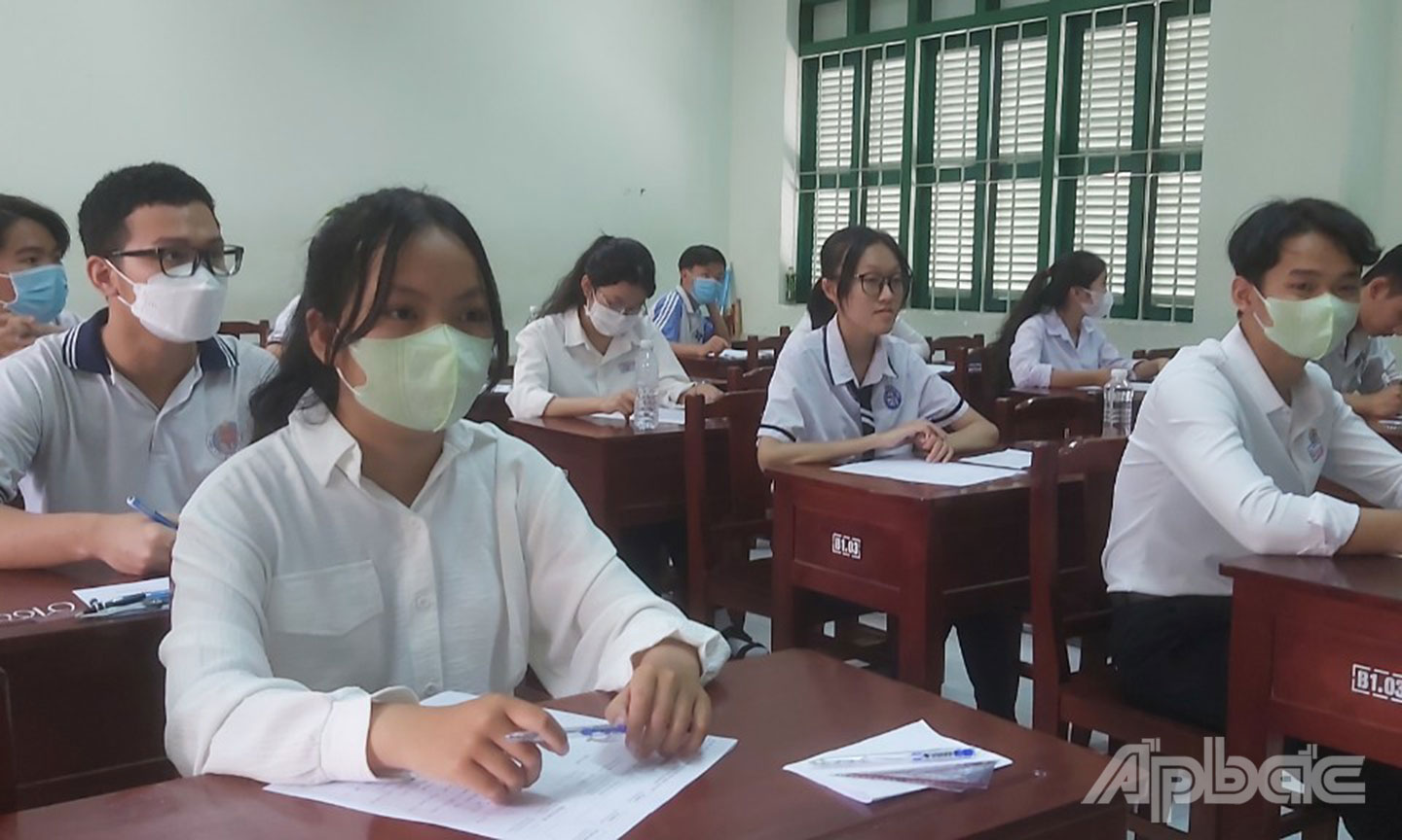 Thí sinh dự thi học sinh giỏi cấp tỉnh bậc THPT năm học 2022 - 2023. 