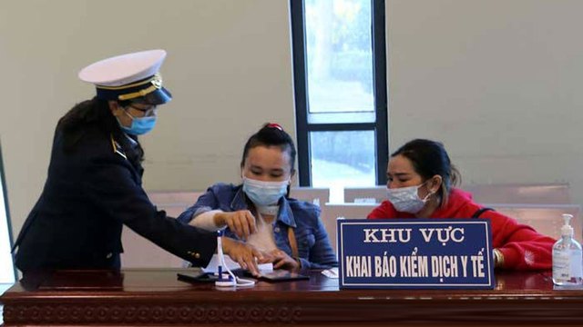 Tăng cường kiểm dịch y tế biên giới, ngăn chặn dịch bệnh xâm nhập.