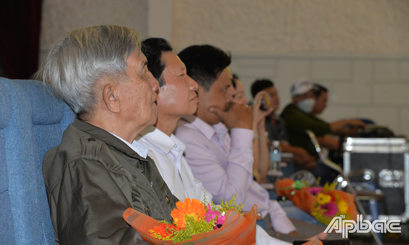 Chương trình thu hút đông đảo người dân đến xem