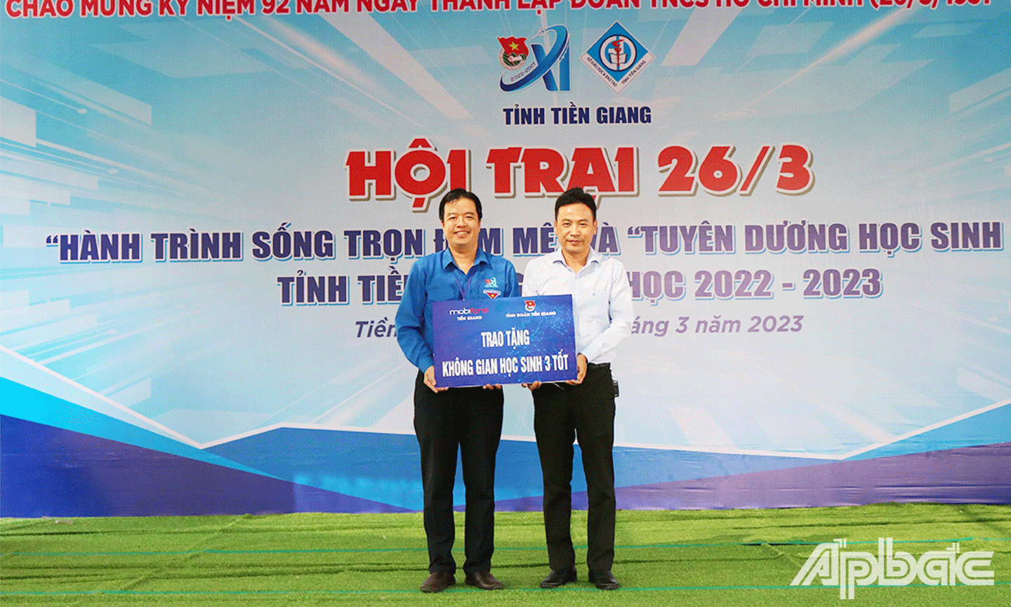 Công ty mobiphone Tiền Giang trao tặng Tỉnh đoàn Tiền Giang công trình không gian học sinh 3 tốt