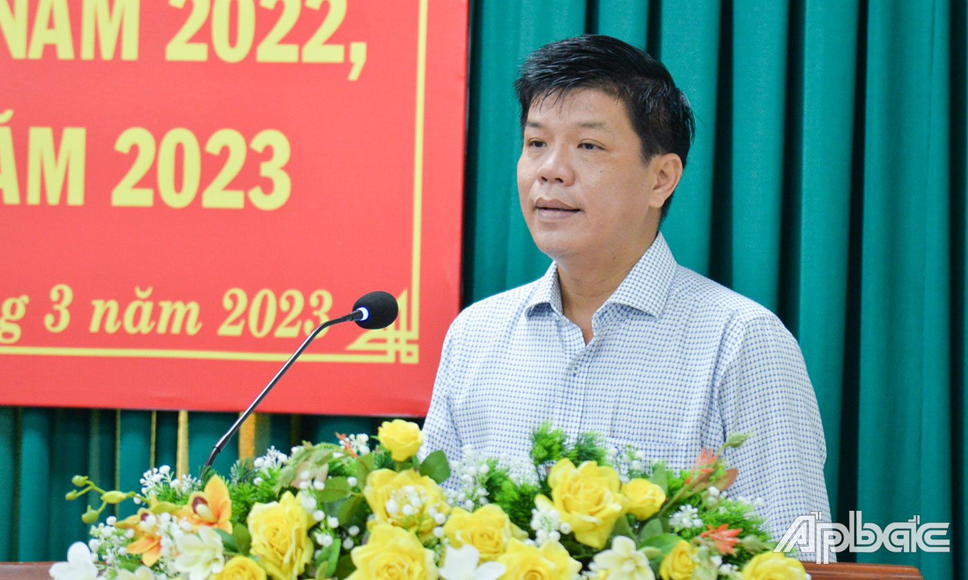 Đại diện Viện Kiểm sát nhân dân tỉnh phát biểu ý kiến.