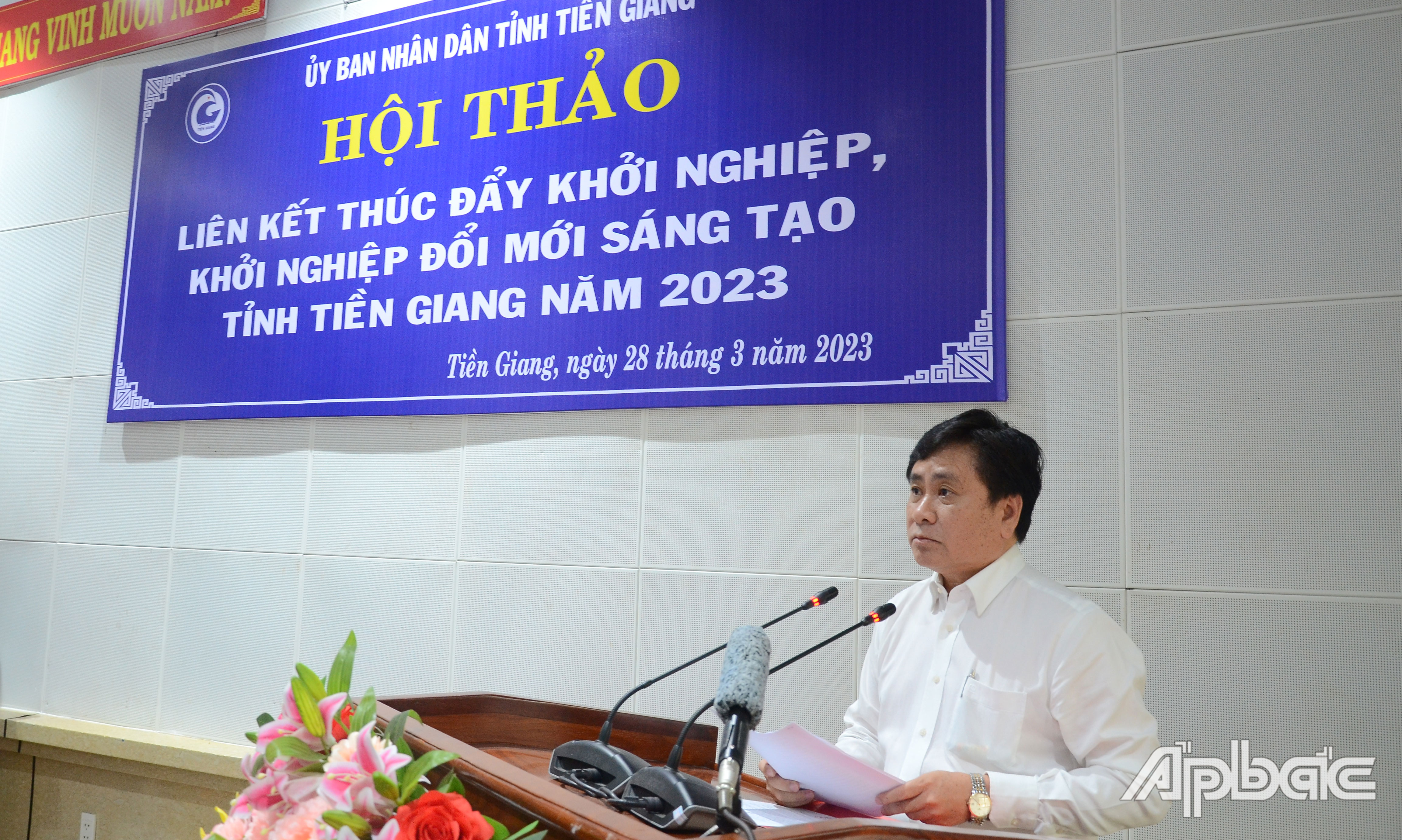 Đồng chí Trần Văn Dũng phát biểu tại hội thảo.