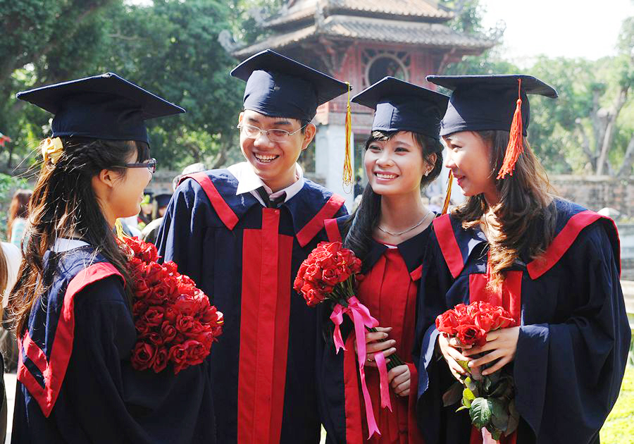 Sinh viên trong ngày tốt nghiệp đại học. Ảnh: nhandan.vn
