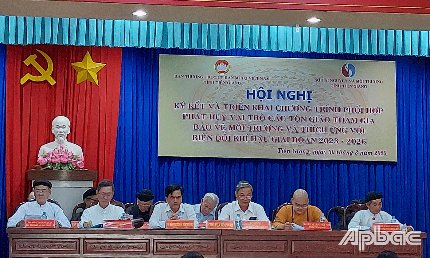 Các tổ chức tôn giáo ký kết chương trình phối hợp.