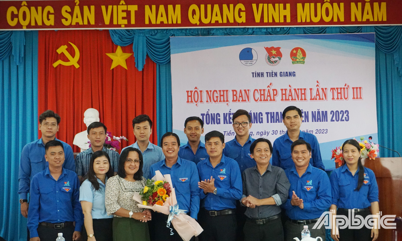 Thành viên Hội Đồng đội tỉnh Tiền Giang nhiệm kỳ 2023 – 2028 ra mắt tại hội nghị