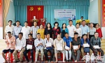 Trao vốn sinh kế cho người khuyết tật