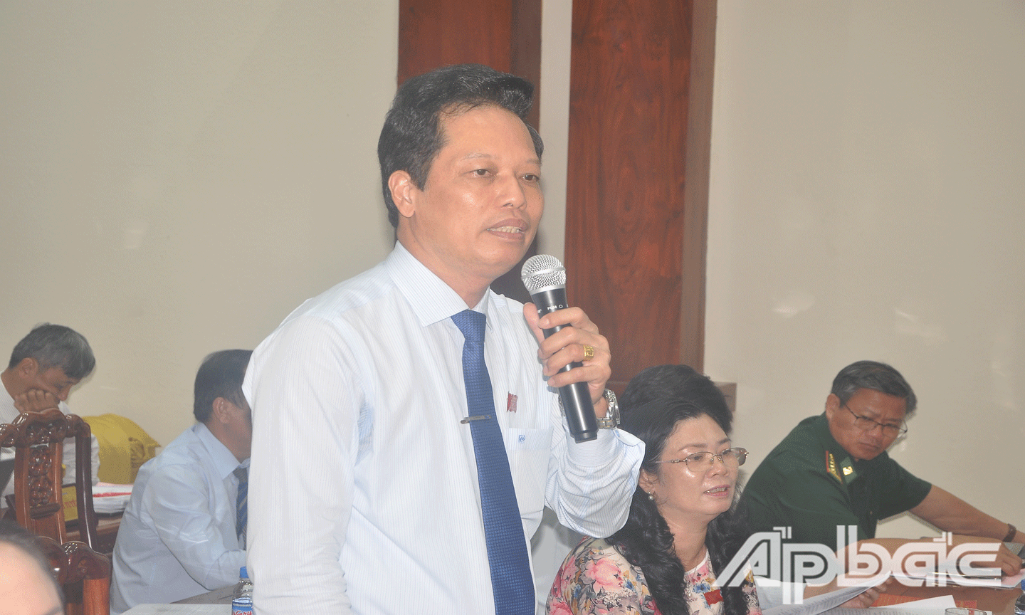 Phó Chủ tịch UBND tỉnh Nguyễn Thành Diệu phát biểu. 