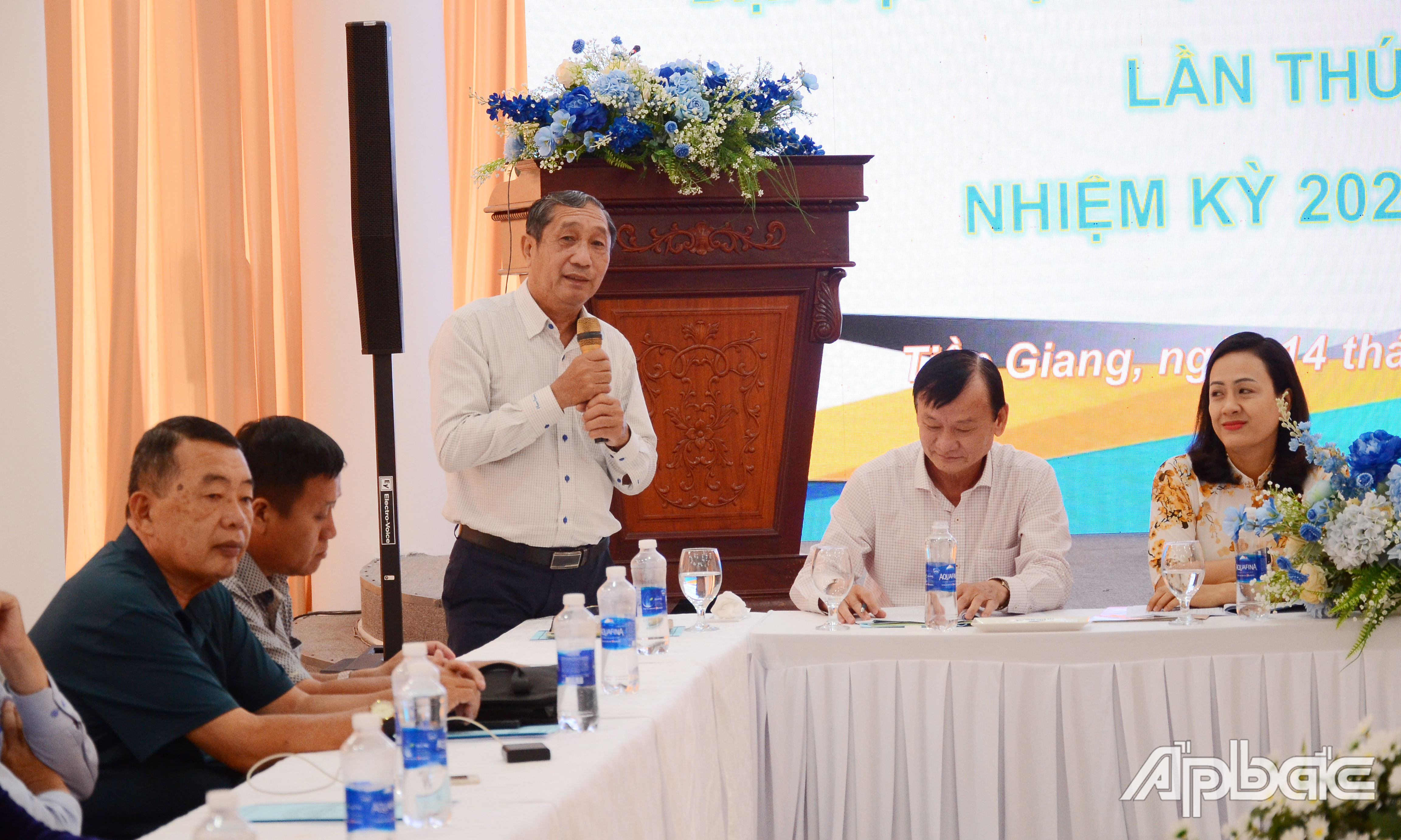 Đồng chí Nguyễn Ngọc Minh, nguyên Giám đốc Sở Văn hóa - Thể thao và Du lịch tỉnh Tiền Giang phát biểu tại đại hội.