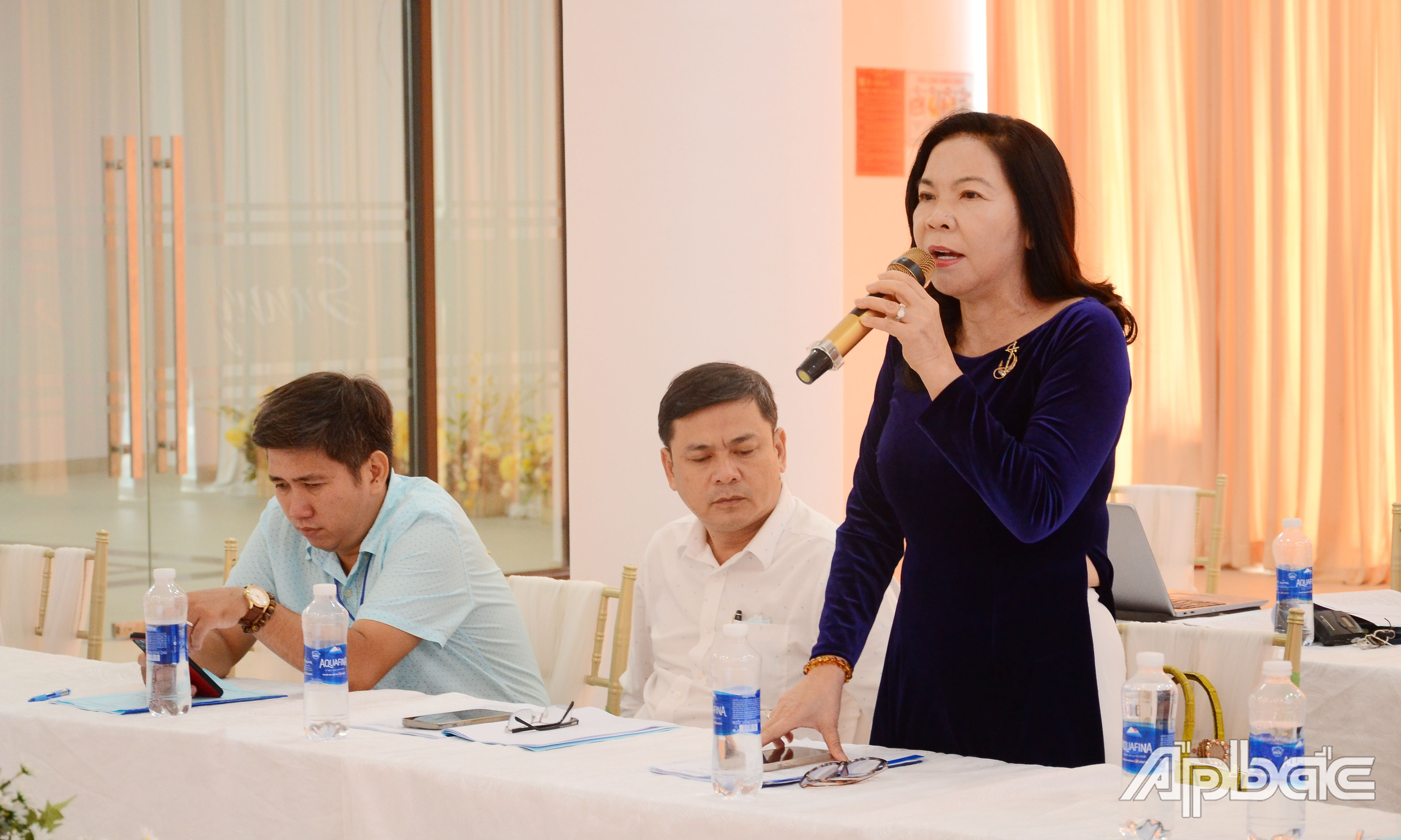 Bà Lương Thị Diễm Trang phát biểu tại đại hội.