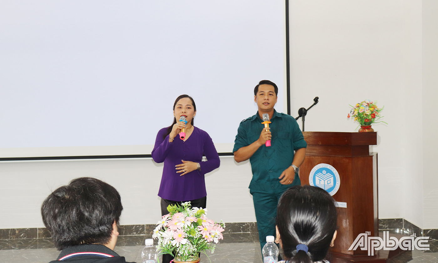 Các đội thi các tiết mục karaoke