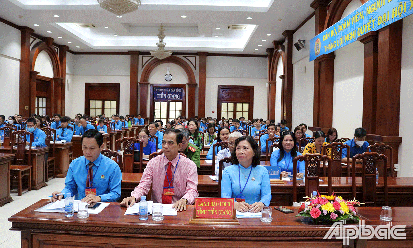 Đại biểu tham dự Công đoàn (CĐ) Các Khu Công nghiệp (KCN) tỉnh Tiền Giang tổ chức phiên trọng thể Đại hội lần thứ IV, nhiệm kỳ 2023 - 2028