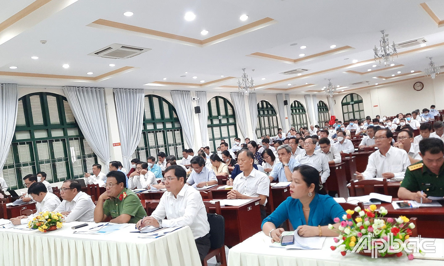 Quang cảnh hội nghị