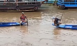 Nhóm thanh niên ngang nhiên chích điện đánh bắt cá phóng sinh