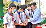 Trưởng Ban Dân vận Tỉnh ủy dự Lễ tổng kết năm học tại Trường THCS An Thạnh Thủy