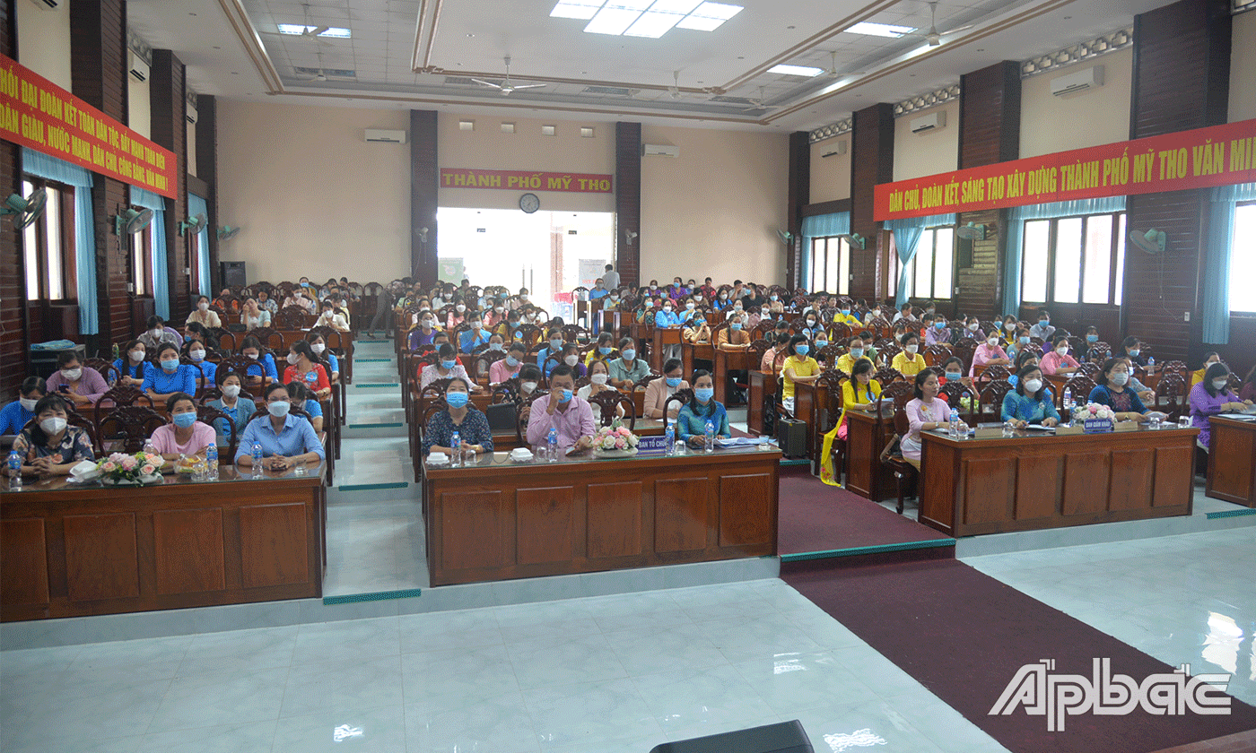 Đại biểu tham dự Hội thi.