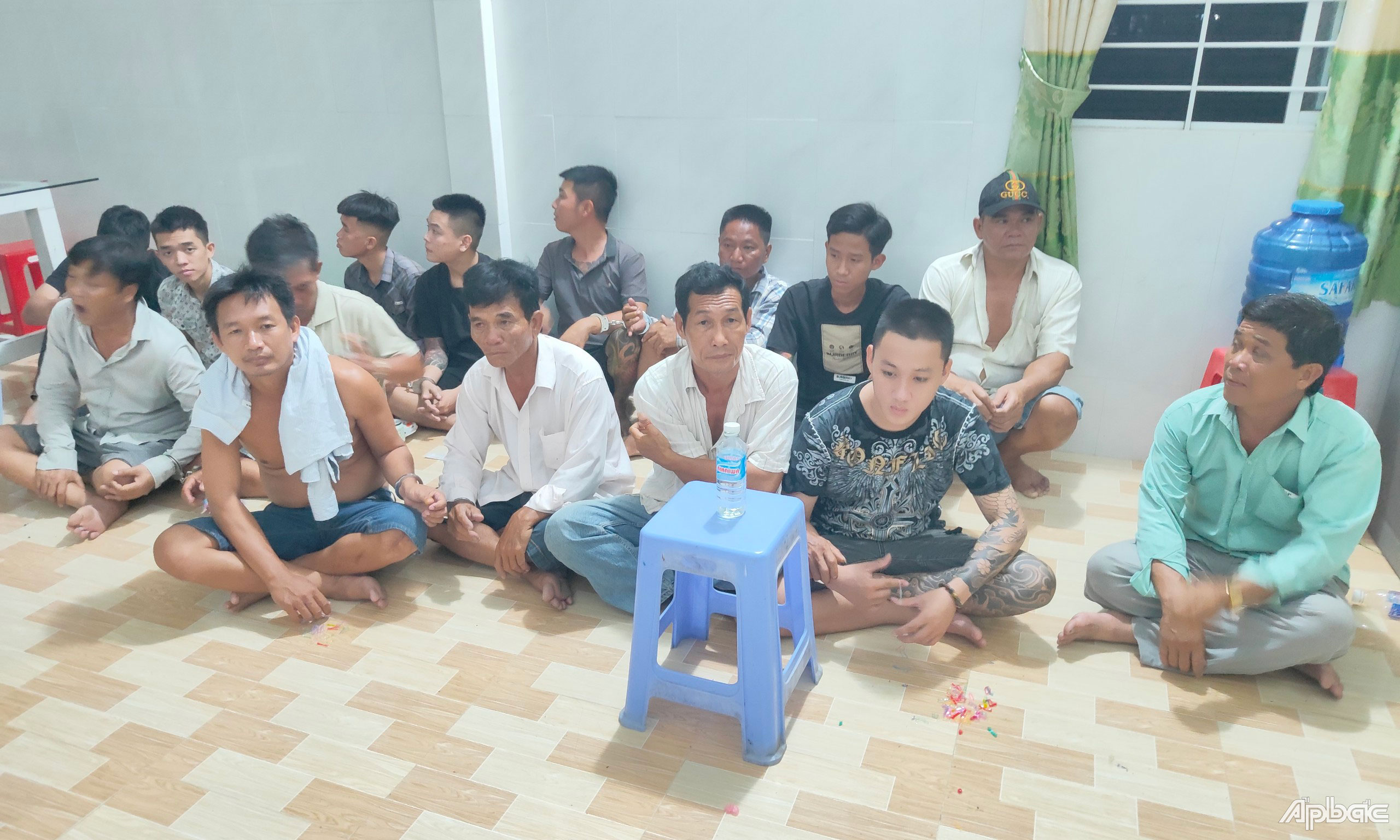 Các đối tượng có liên quan đến tụ điểm cờ bạc.