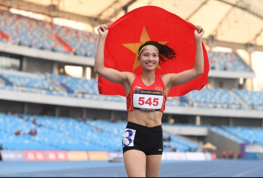 Linh Na hoãn cưới để tham dự SEA Games và bảo vệ thành công tấm HCV 7 môn phối hợp.Ảnh: Hoàng Linh