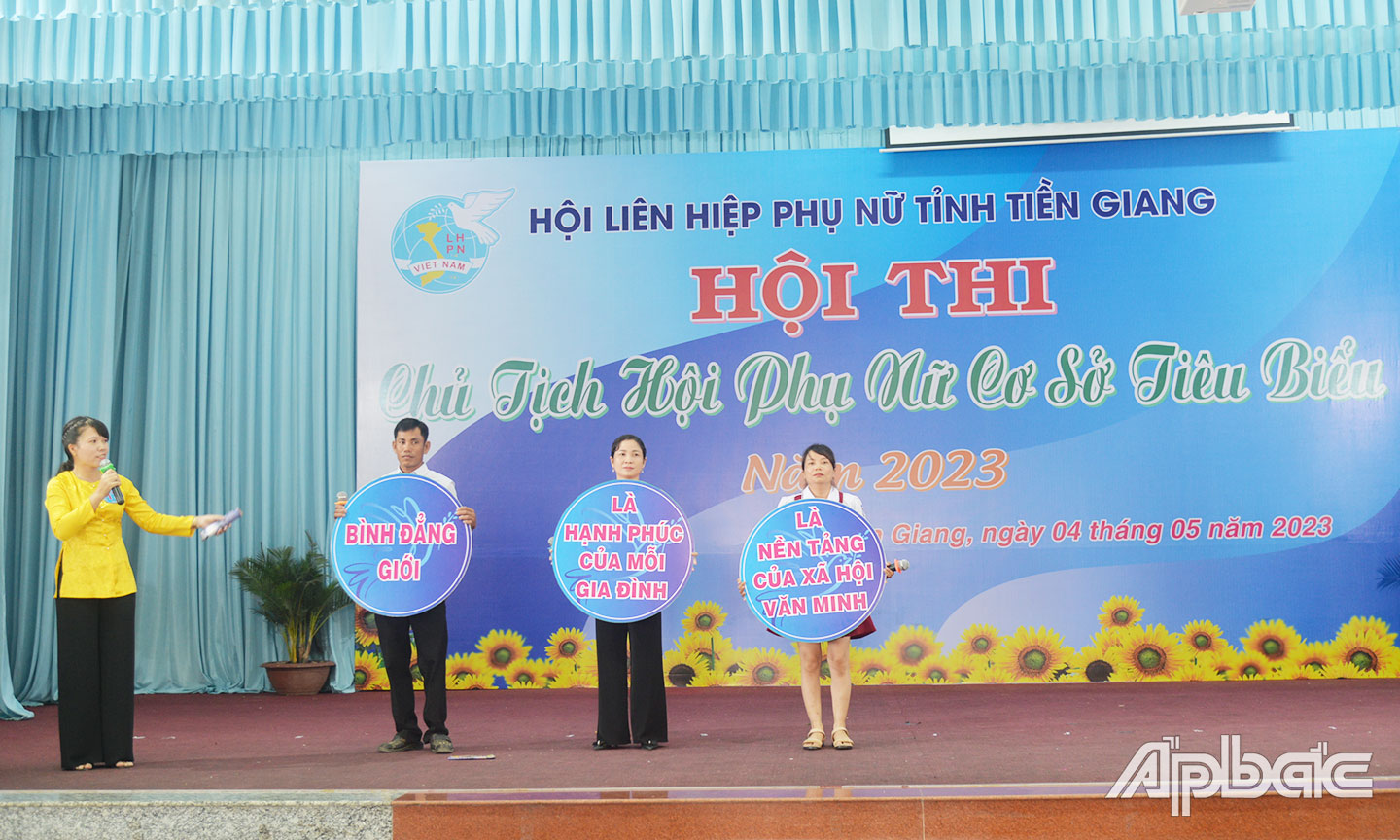 Tuyên truyền về BĐG thông qua tiểu phẩm tại các hội thi.	