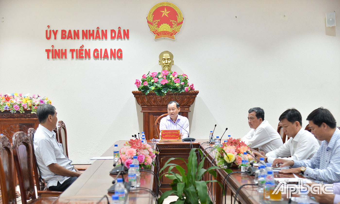 Quang cảnh buổi tiếp công dân.