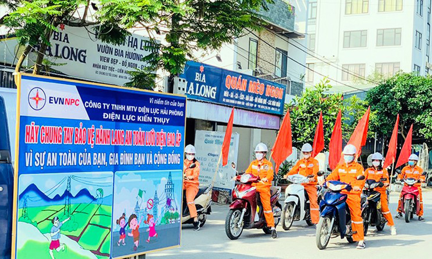 Các đơn vị thành viên thuộc Công ty Điện lực Hải Phòng triển khai tuyên truyền tiết kiệm điện cho các hộ dân, doanh nghiệp trên địa bàn.