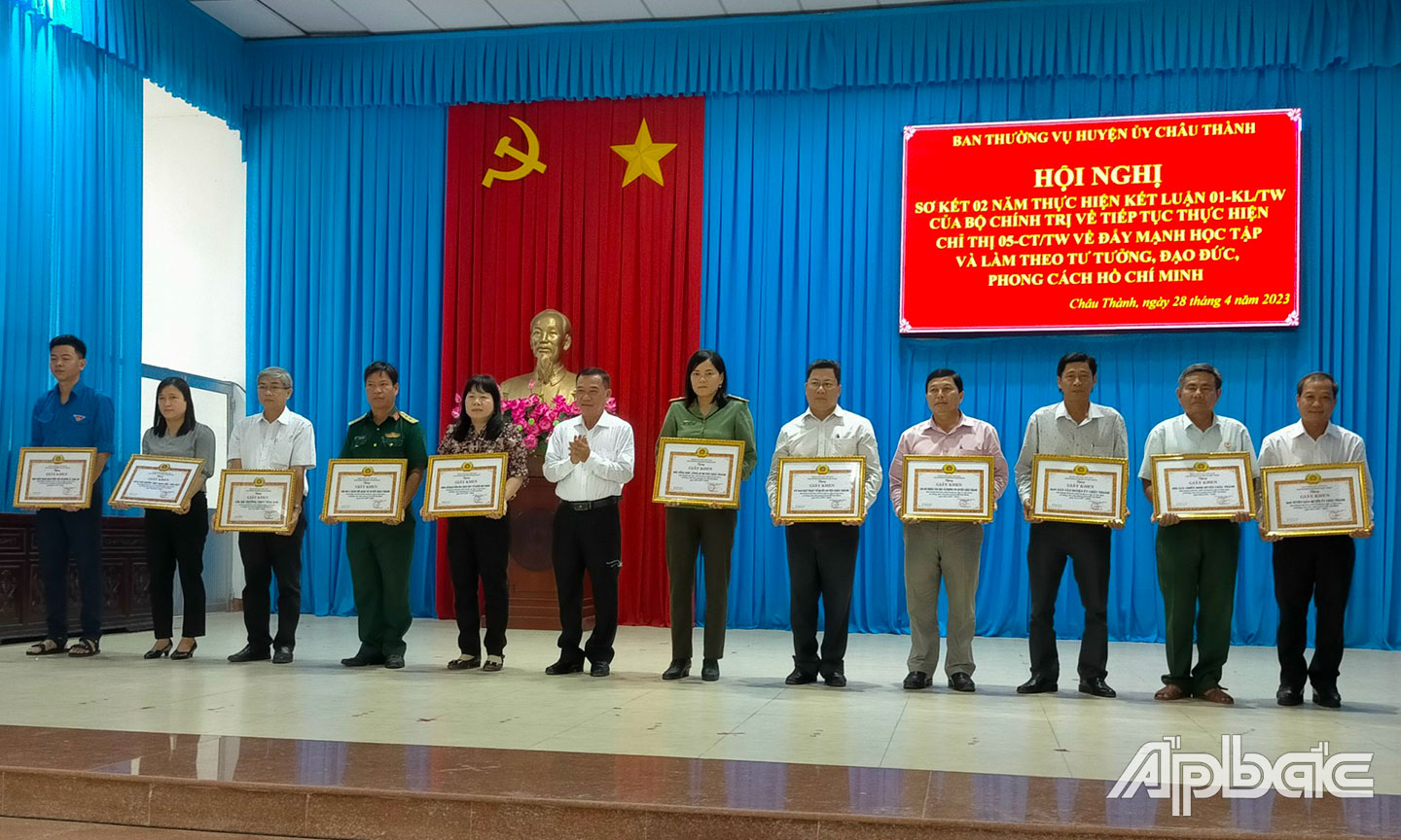 Ban Thường vụ Huyện ủy Châu Thành tổ chức Hội nghị sơ kết 2 năm thực hiện Kết luận 01.