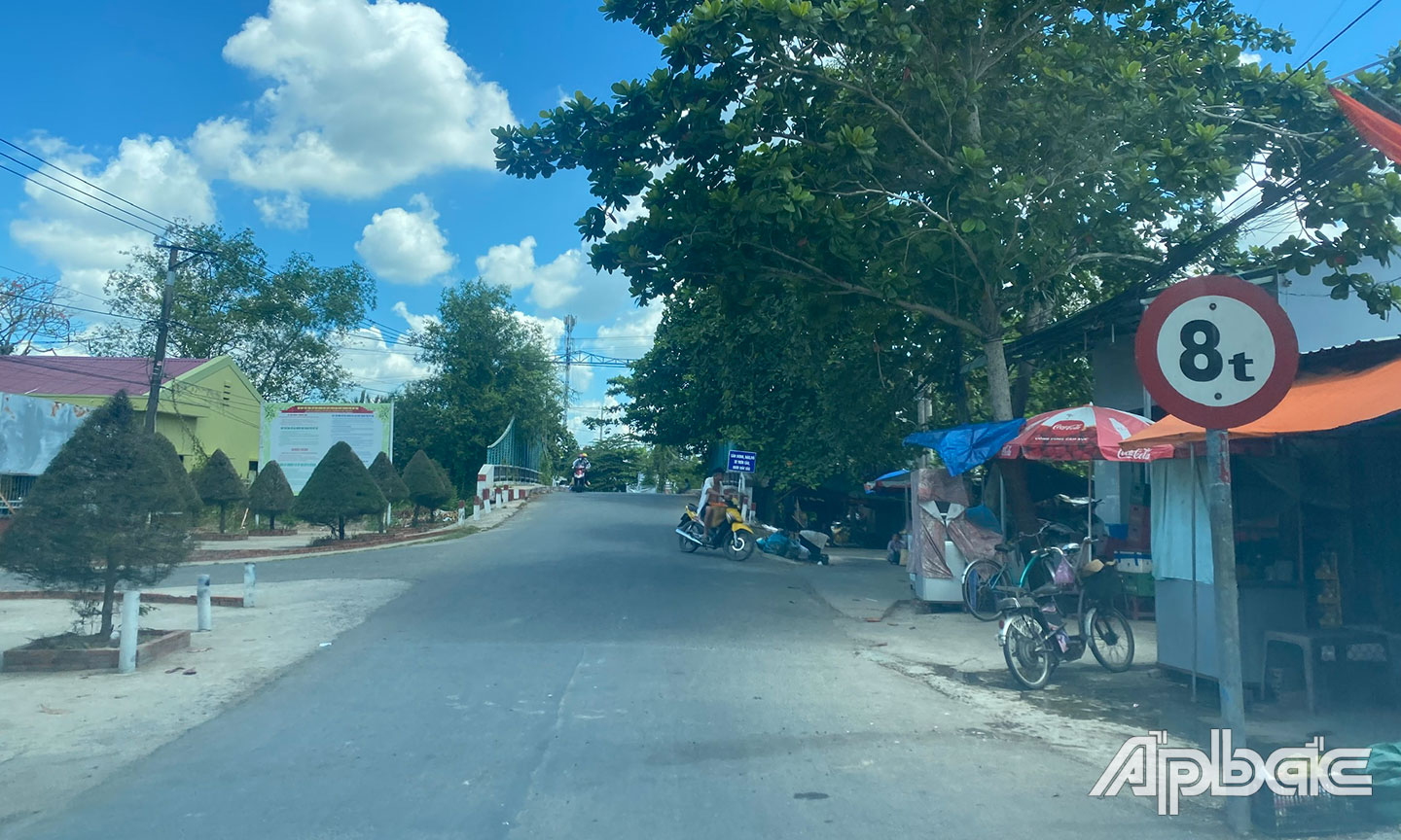 Giởi hạn tải trọng cầu khiến các xe khó tiếp cận các gói thầu.