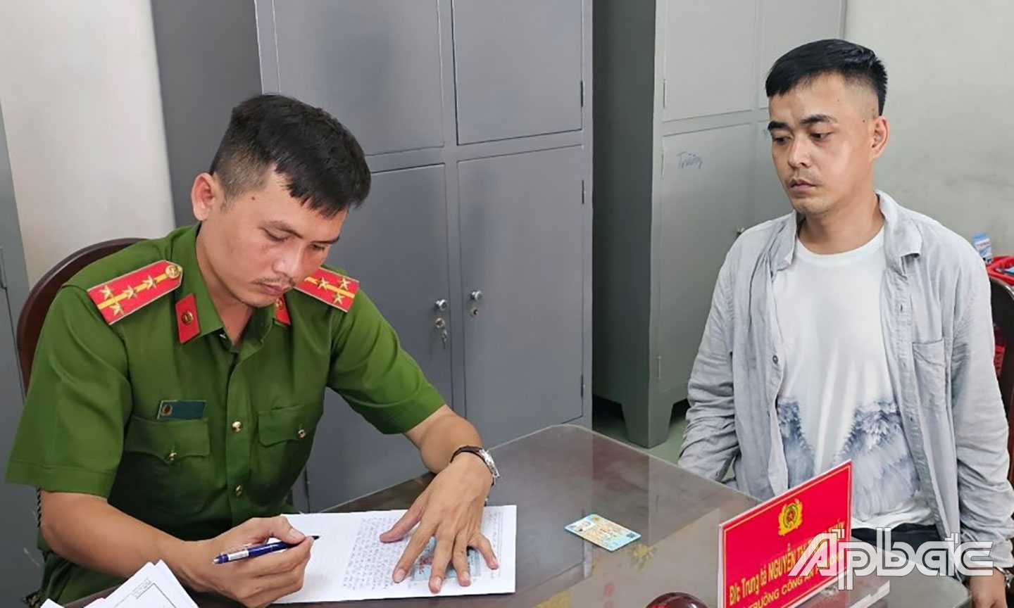 Đối tượng tại cơ quan chức năng.