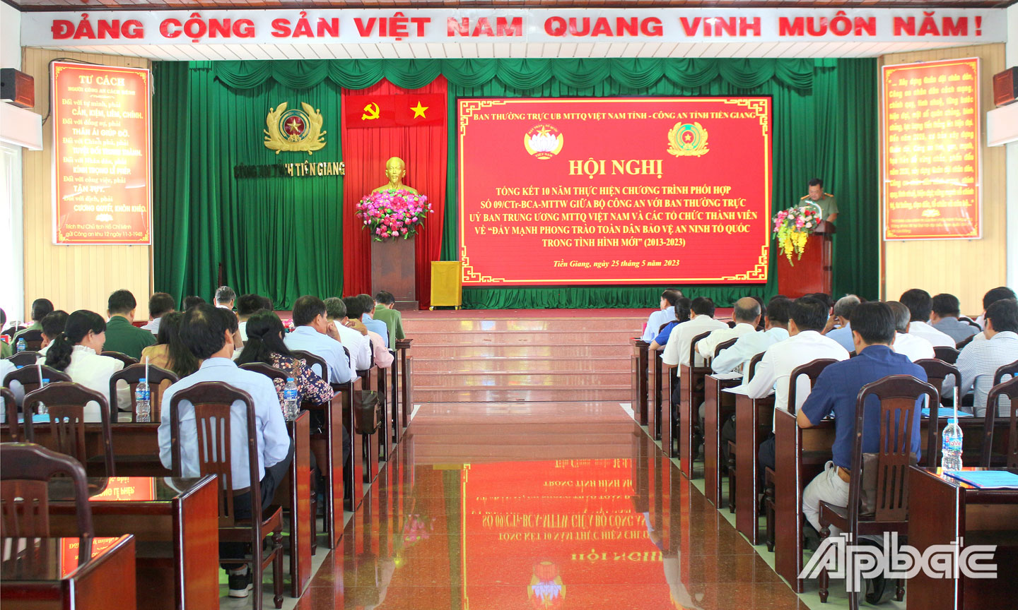 Quang cảnh hội nghị.