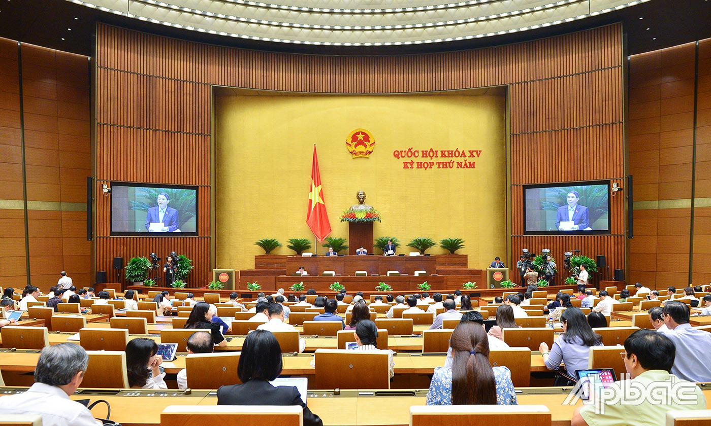 Quang cảnh kỳ họp