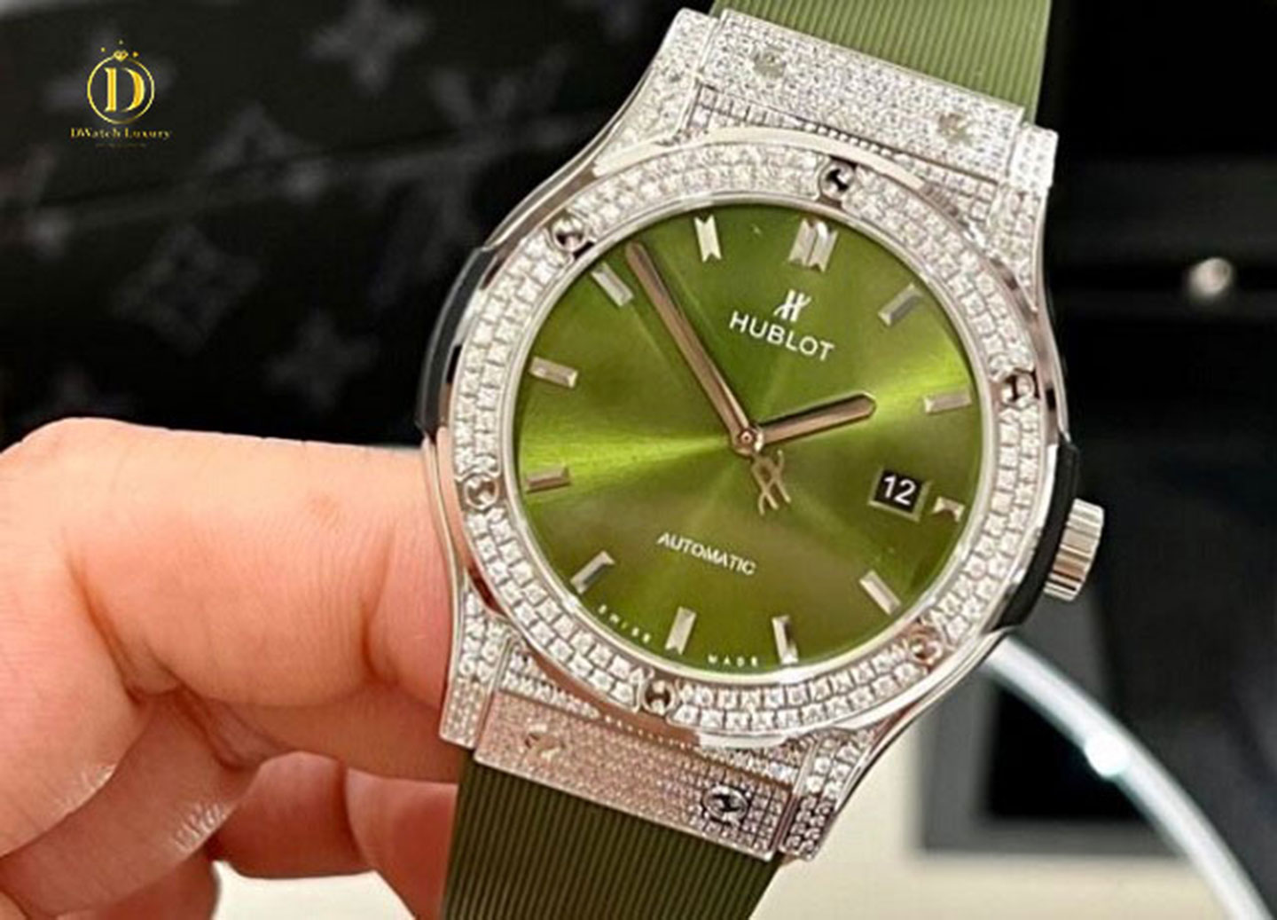 Đồng hồ Hublot Replica cao cấp nâng tầm giá trị chủ nhân.