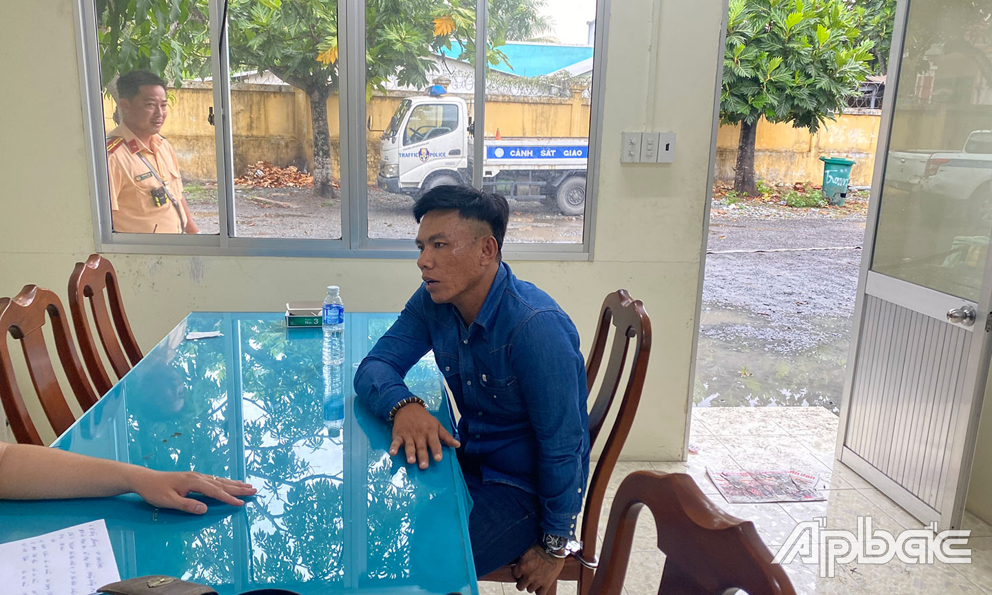 Đối tượng Phong bị tạm giữ.