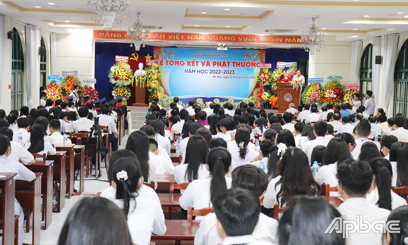 Quang cảnh buổi lễ tổng kết năm học 2022 - 2023.