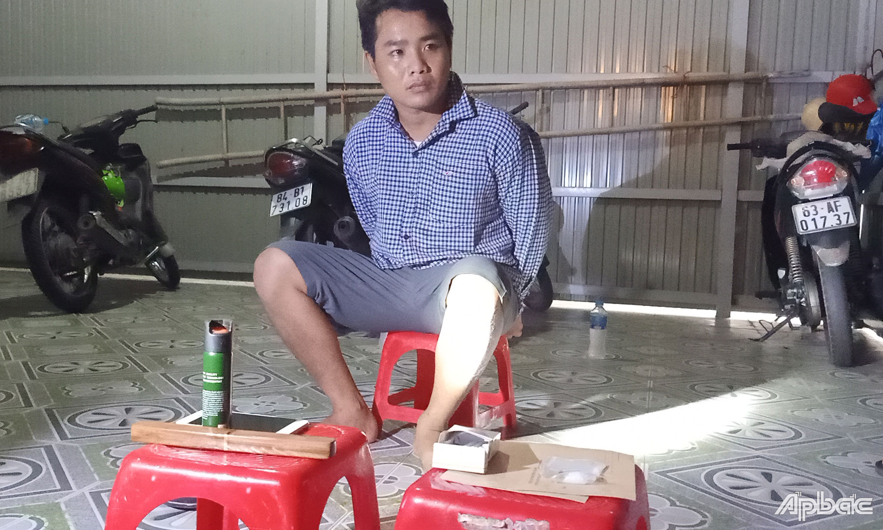 Quý bị bắt quả tang về hành vi tàng trữ, mua bán trái phép chất ma túy.
