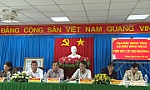 Đồng chí Châu Thị Mỹ Phương và đồng chí Phan Phùng Phú tiếp xúc cử tri TX. Cai Lậy