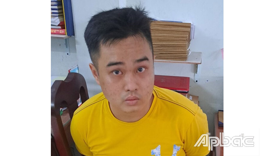 Quang bị bắt giữ.