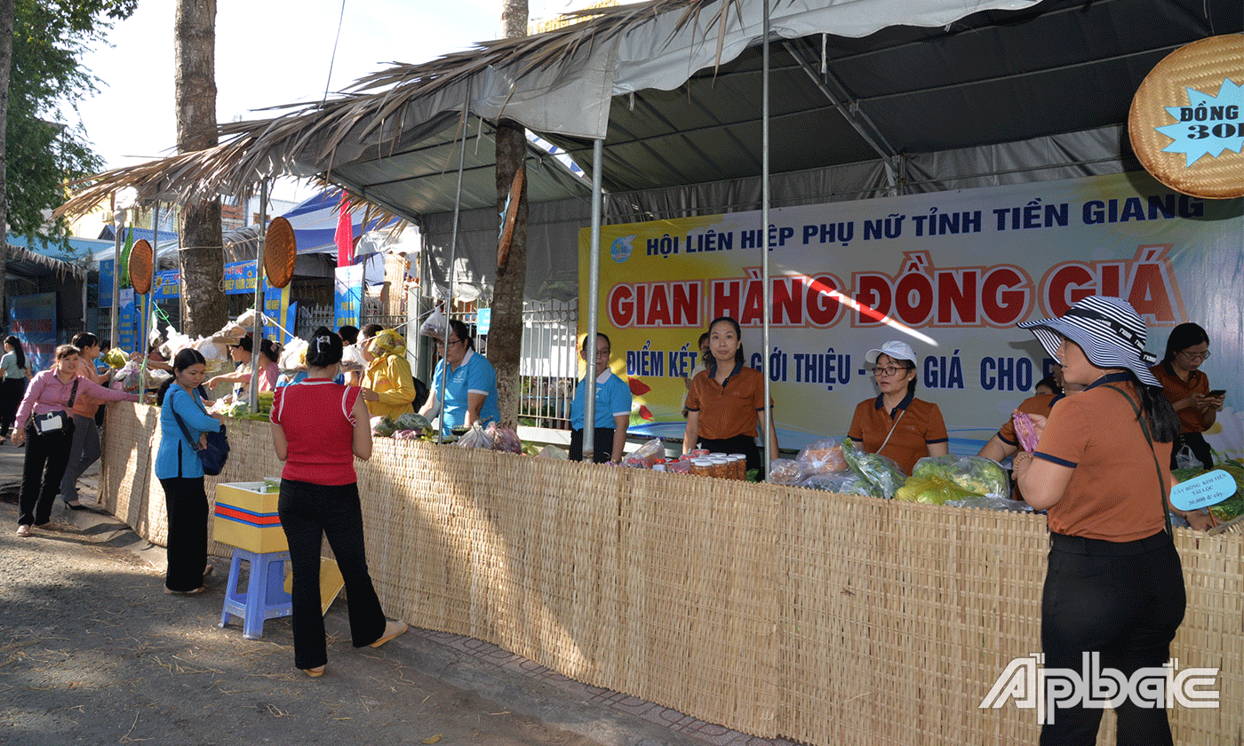 Gian hàng 0 đồng và gian hàng đồng giá.