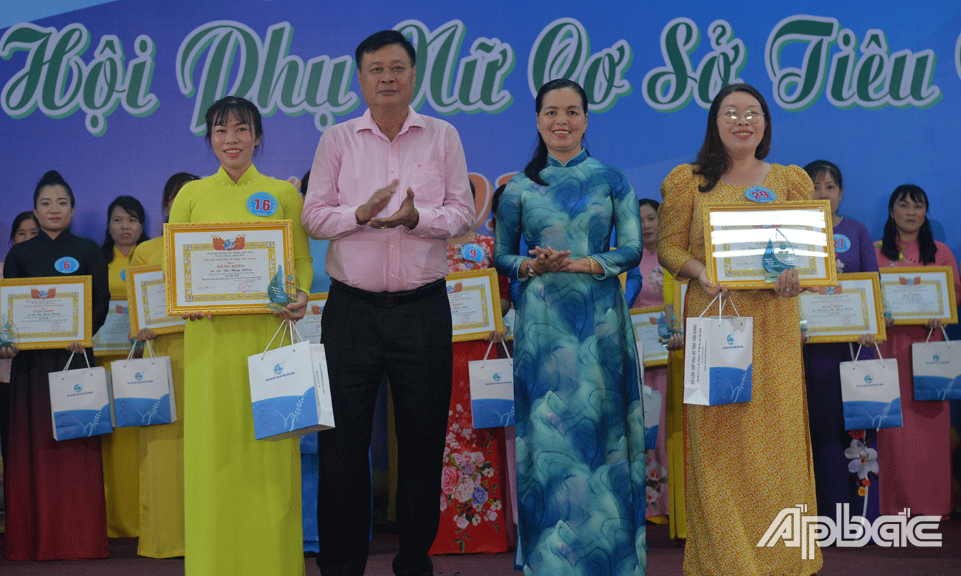 Chị Ngọc Thương đạt giải Nhất hội thi 