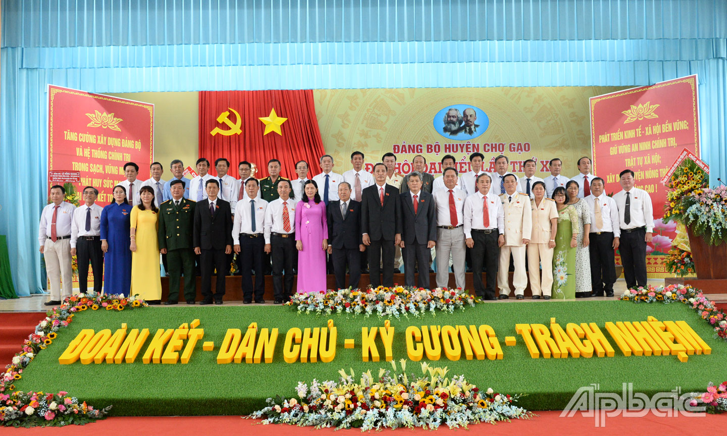 BCH Đảng bộ huyện Chợ Gạo luôn “Đoàn kết- Dân chủ - Kỷ cương – Trách nhiệm”