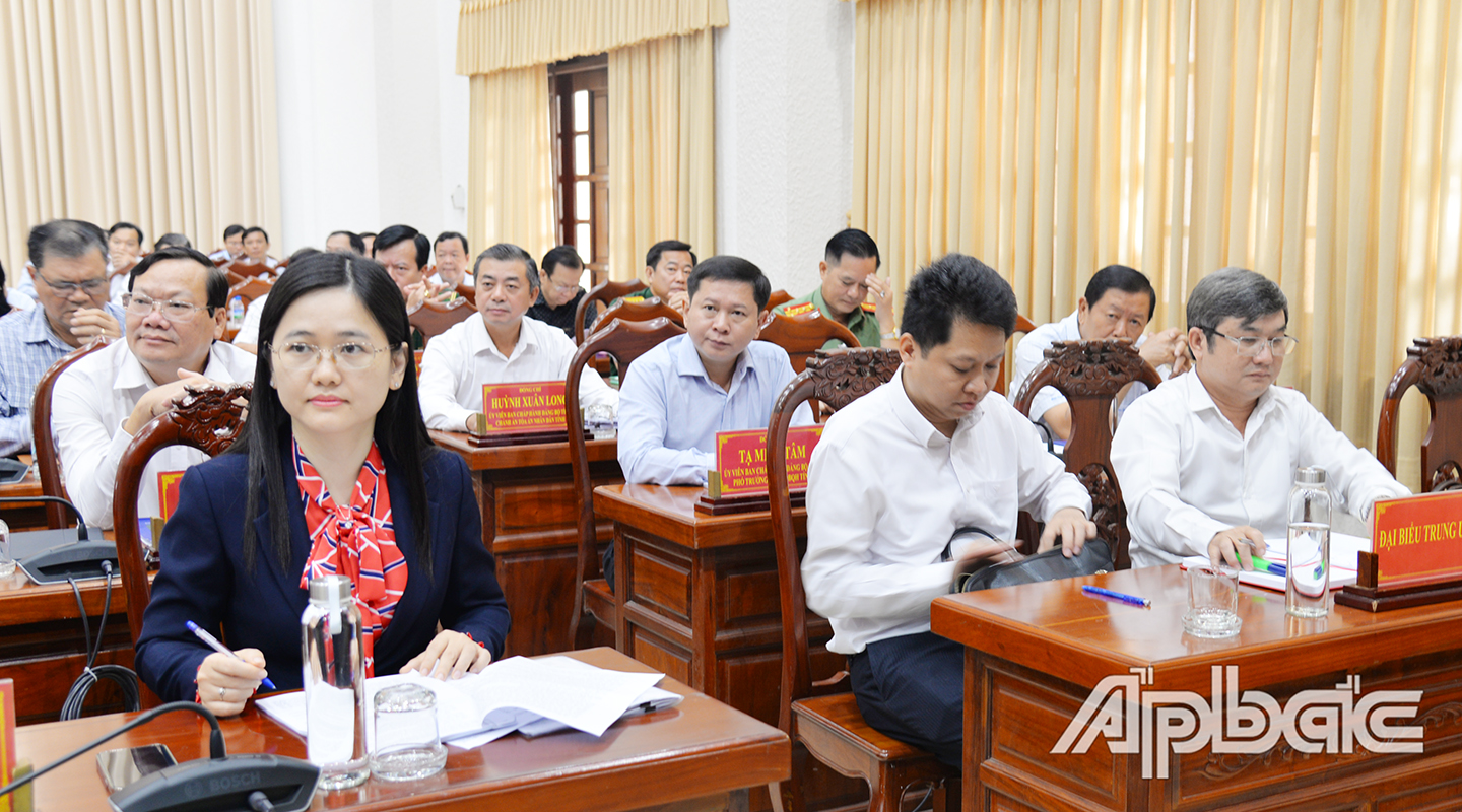 Quang cảnh hội nghị