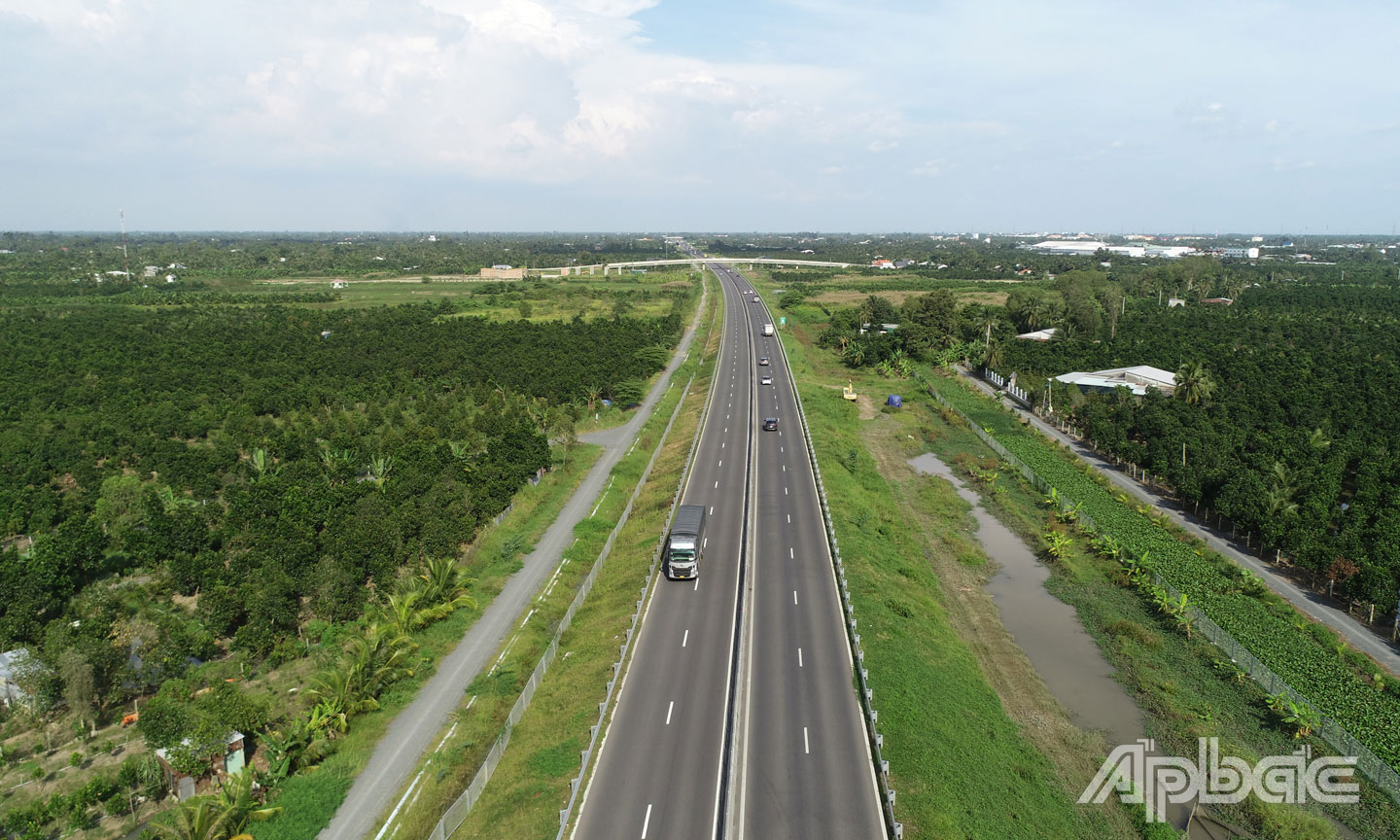 Đầu tư mở rộng cao tốc TP. Hồ Chí Minh - Trung Lương - Mỹ Thuận là vấn đề cấp thiết hiện nay đối với ĐBSCL.