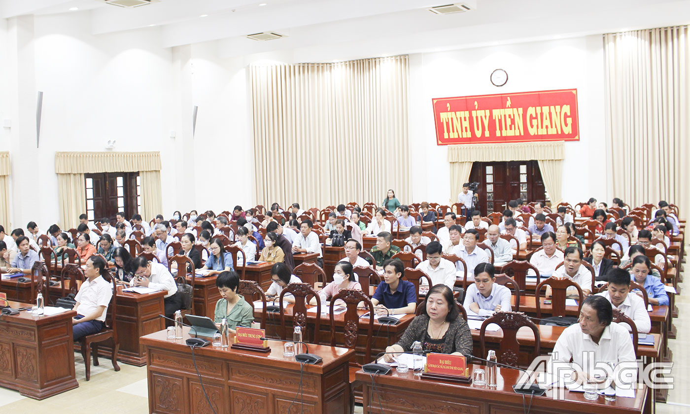 Quang cảnh hội nghị.