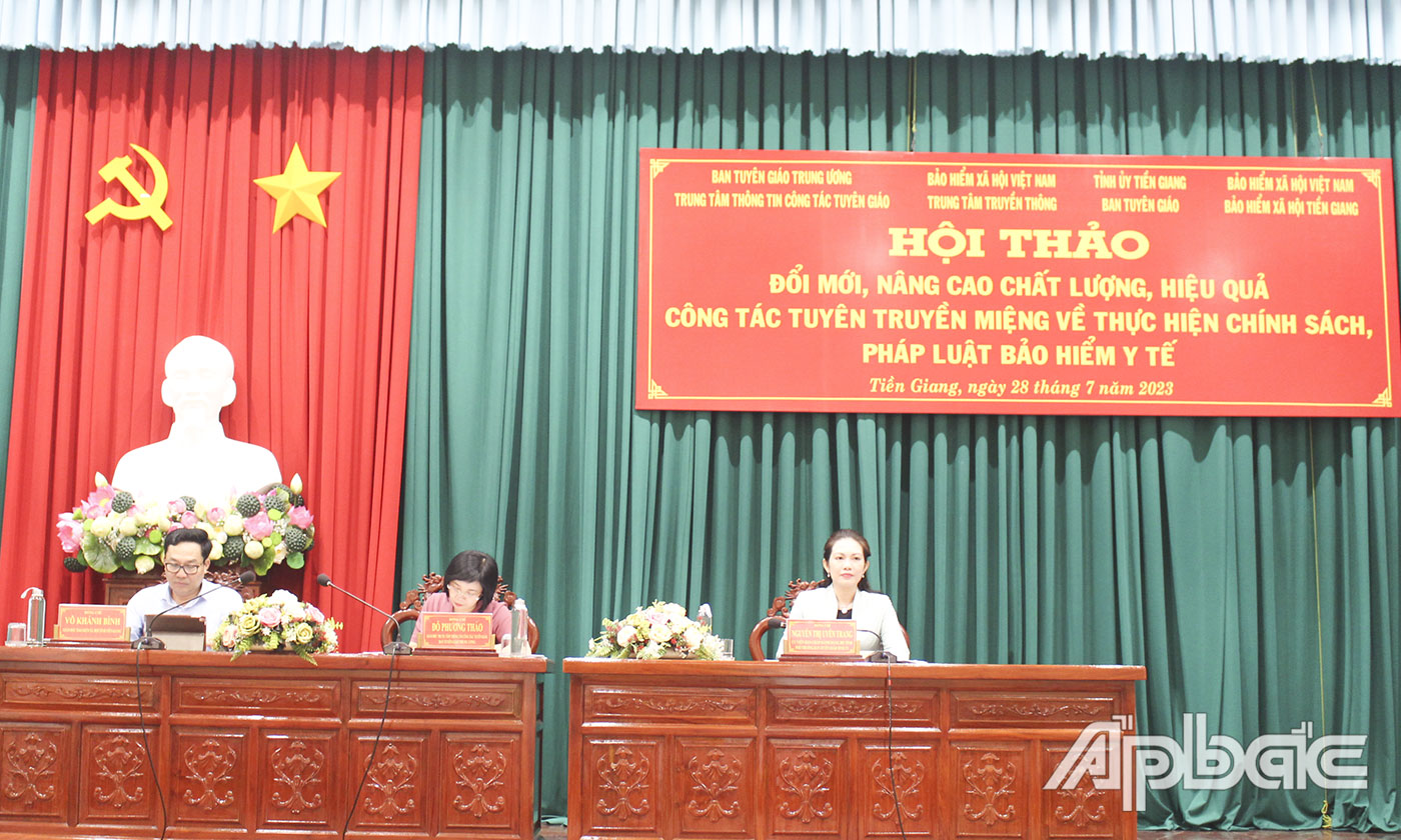 Các đại biểu đồng chủ trì hội nghị.